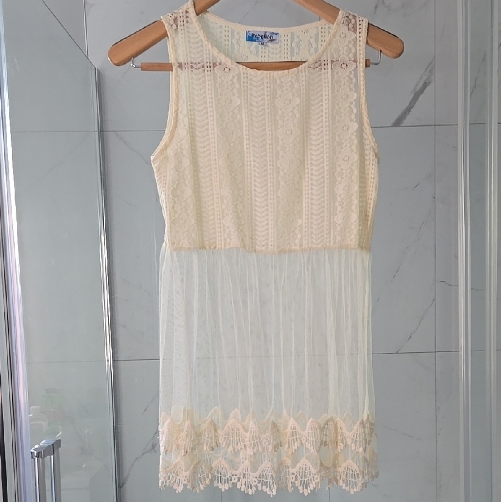 Boho Cream Lace Sleeveless Top